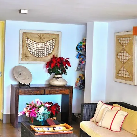 Maspalomas Oasis מלון 2*